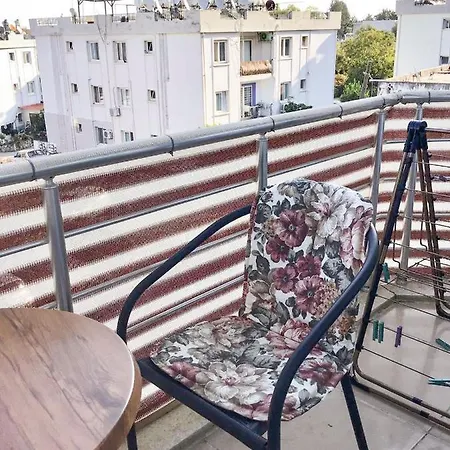 Sunning Well City Apartment, *