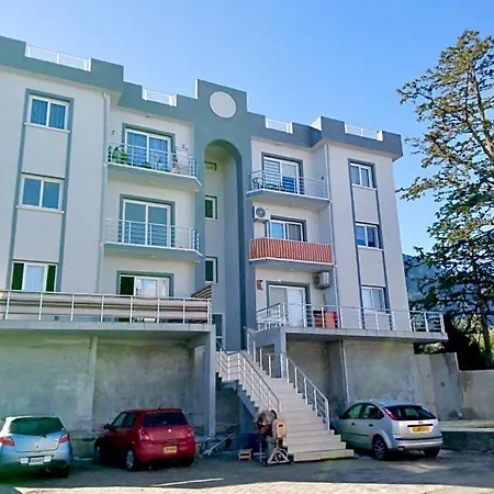 Sunning Well City Apartment,